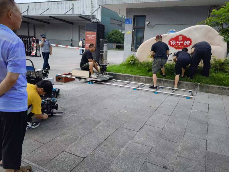 乌尔禾区广告片拍摄公司核心优势：全流程服务，让品牌广告片省心更出彩